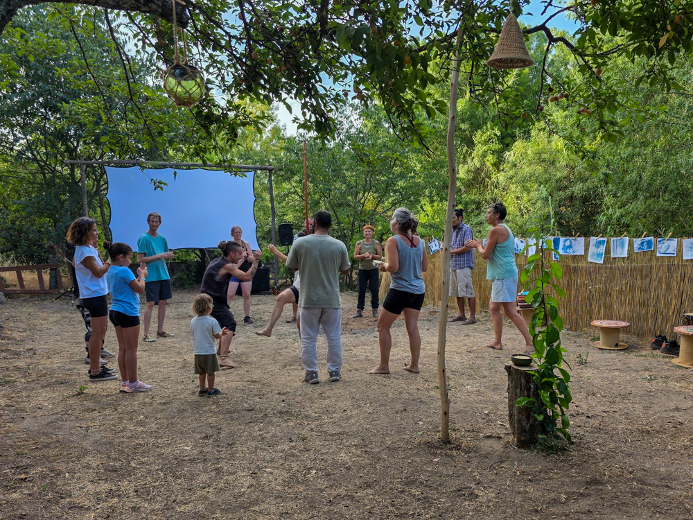 Capoeira e cinema ao ar livre